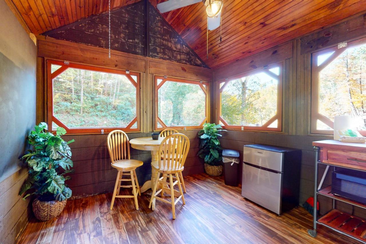 Hotel Dancing Brook à Gatlinburg Extérieur photo